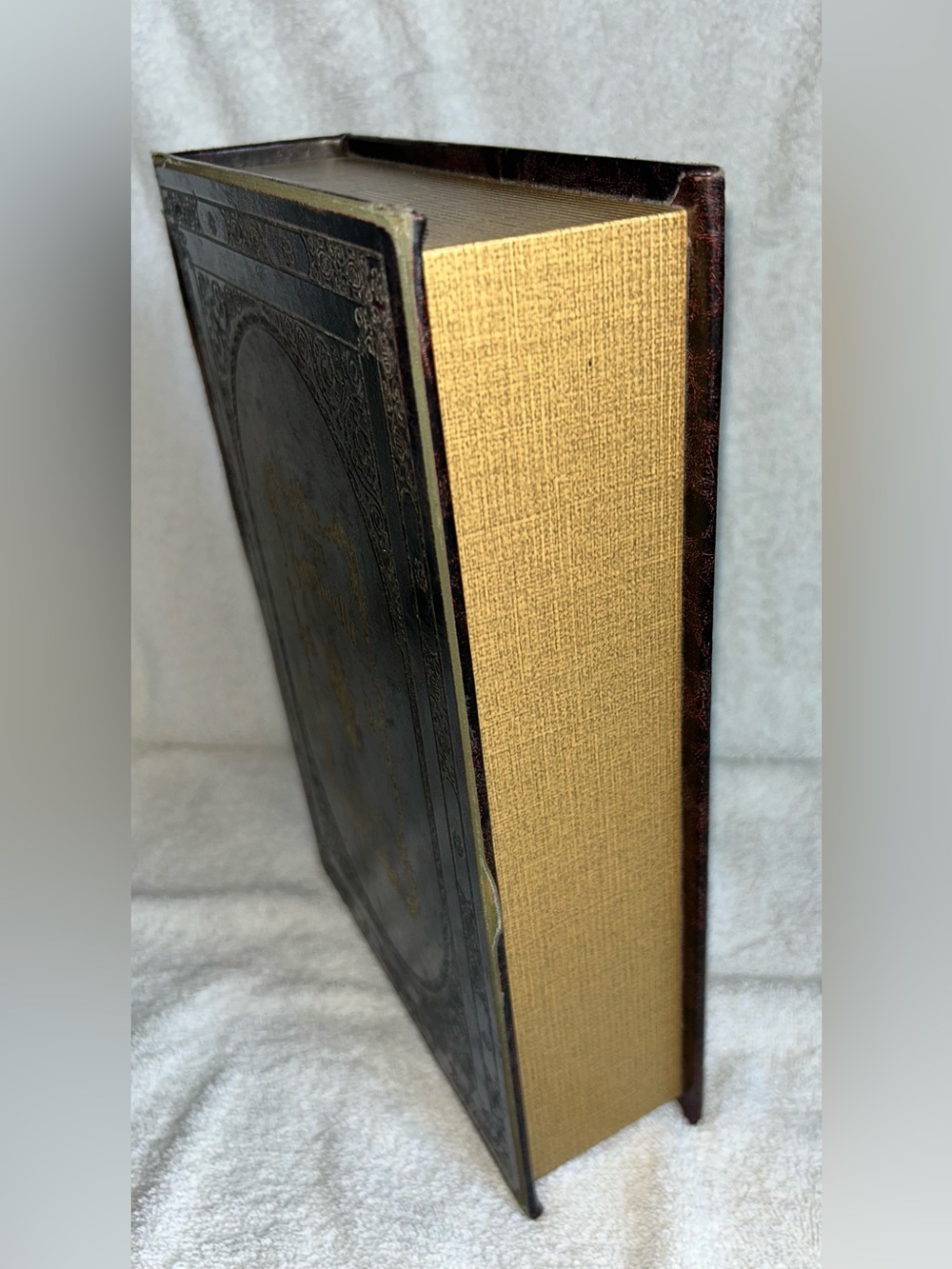 Large Storage Book/ Box - Picture 9 of 13